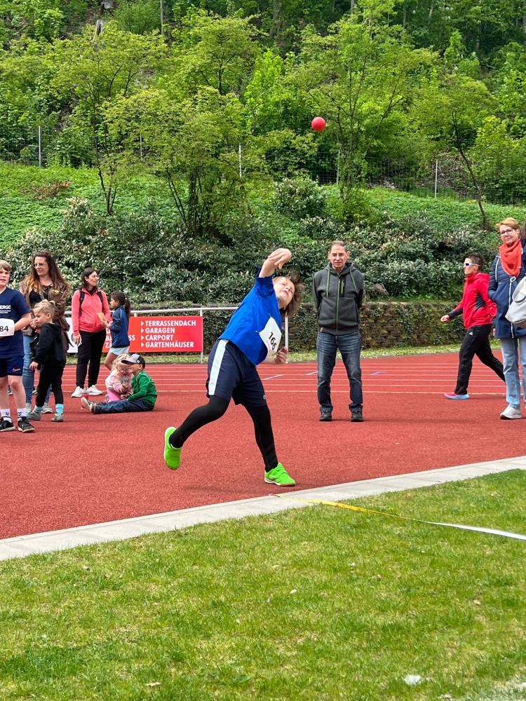 PHOTO-2026-05-09-16-36-43-28C54C57-0478-4111-9C48-7A7F28FBDC46 PHOTO-2026-05-09-16-36-43-28C54C57-0478-4111-9C48-7A7F28FBDC46